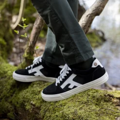 Baskets - Homme*FAGUO Tennis Noire & Blanche