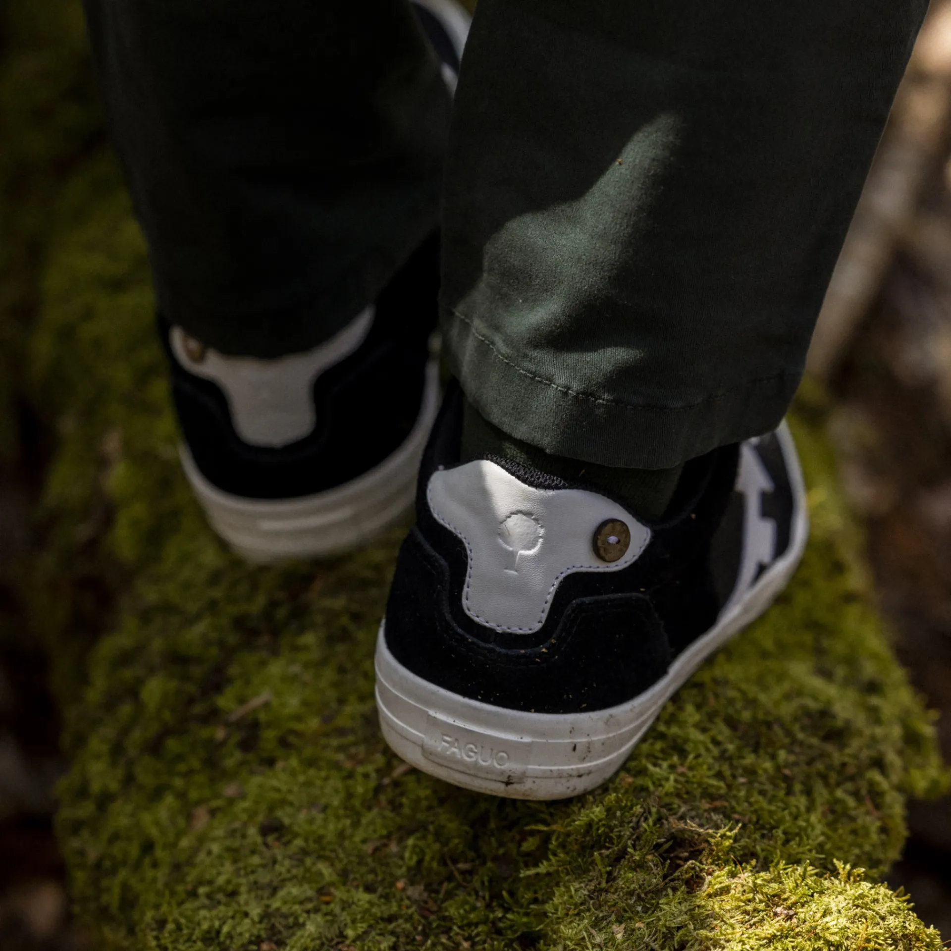 Baskets - Homme*FAGUO Tennis Noire & Blanche